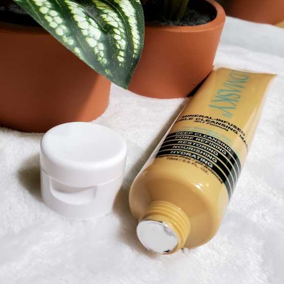 Mudmasky Mineral-Infused Double Cleansing Mask - Picture 5 of 5